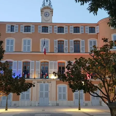 Independant A La Garlaban 3 Etoiles Apartment *